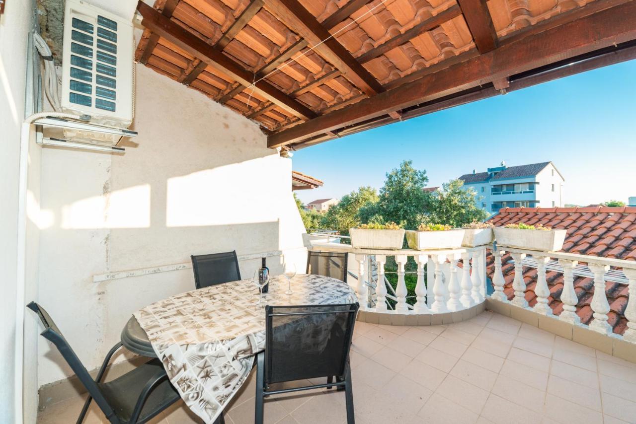 Apartments Keran Sukošan Esterno foto