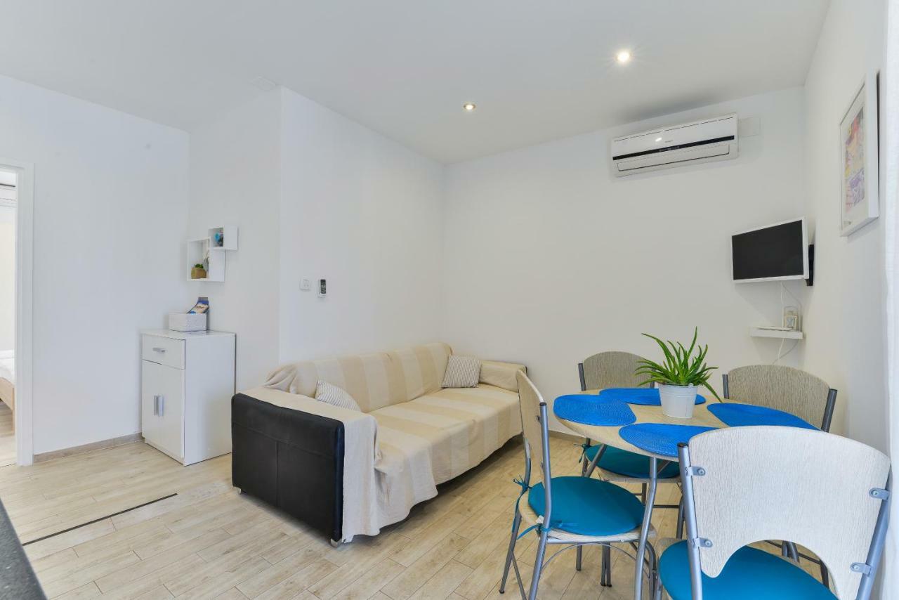 Apartments Keran Sukošan Esterno foto